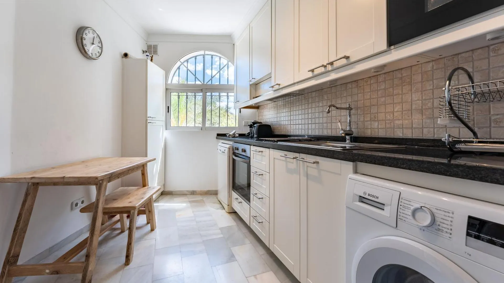 Lovely Apartment In Peaceful Area Mijas